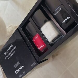 CHANEL Le Vernis Trio - Bold Red, Elegant White, Classic Black